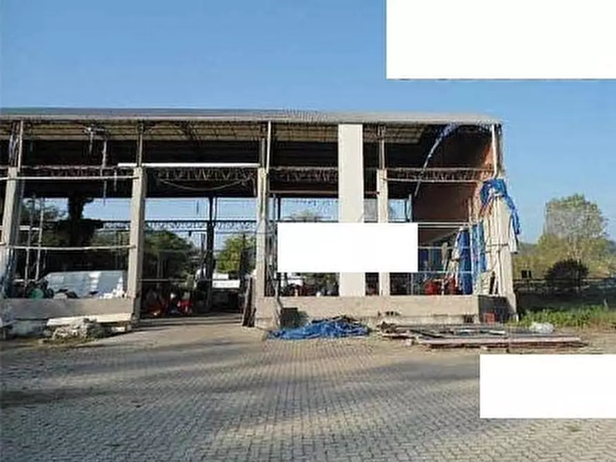 Immagine 1 di Capannone industriale in vendita  in Frazione Serravalle snc a Asti