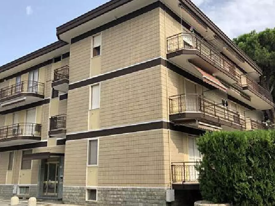 Immagine 6 di Trilocale in vendita  in Via Dea Diana 22 a Diano Marina