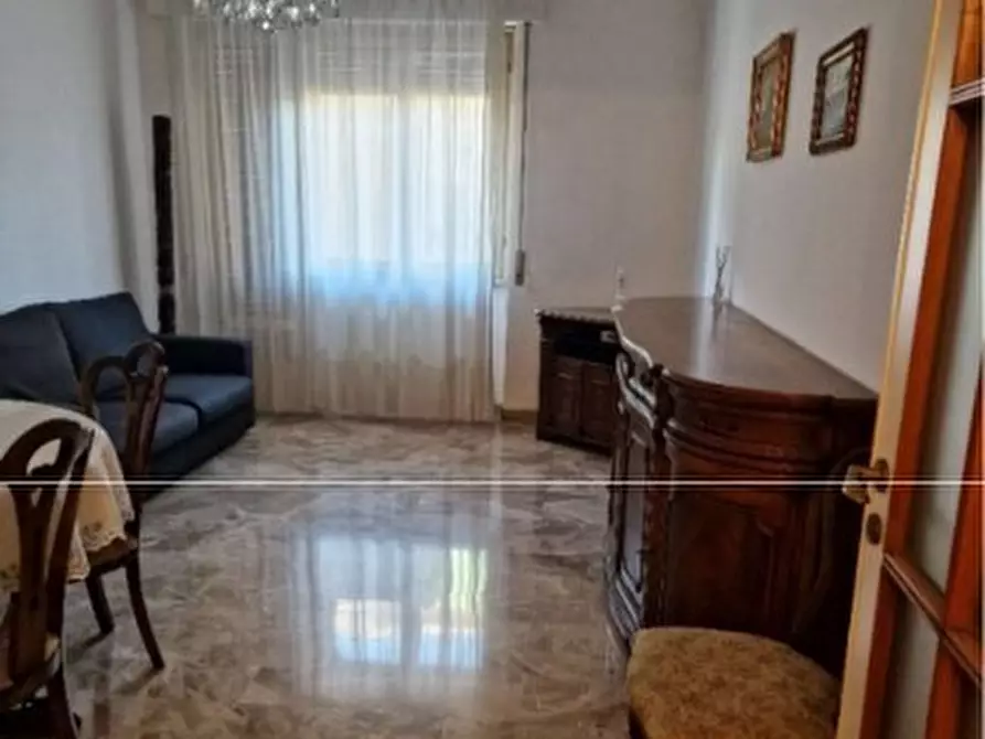 Immagine 4 di Pentalocale in vendita  in Via Canevari 29 a Genova