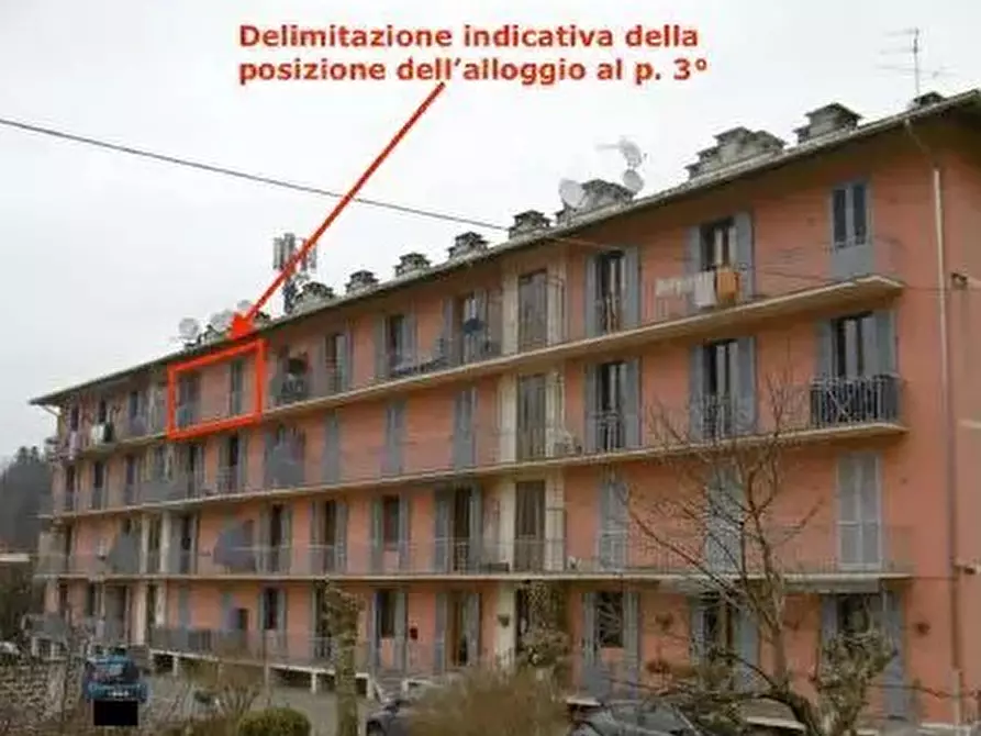 Immagine 1 di Pentalocale in vendita  in Frazione Ponzone 55 a Valdilana