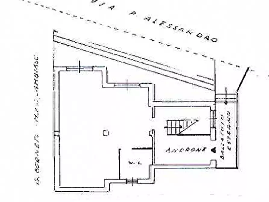 Immagine 2 di Locale commerciale in vendita  in Via Alessandro Magnasco 1 a Serra Riccò