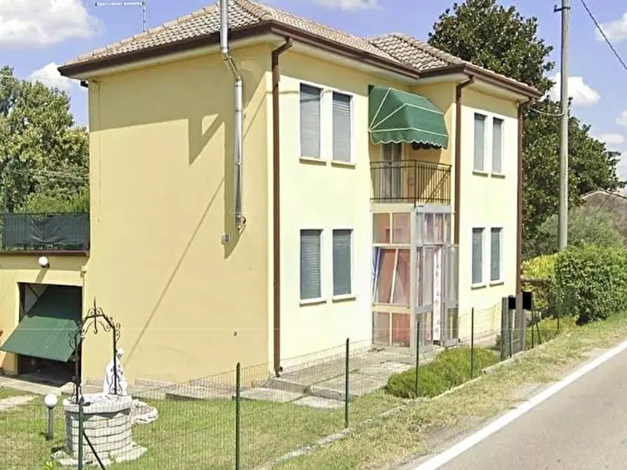 Immagine 1 di Villa in vendita  in Via Roma 11 a Villamarzana