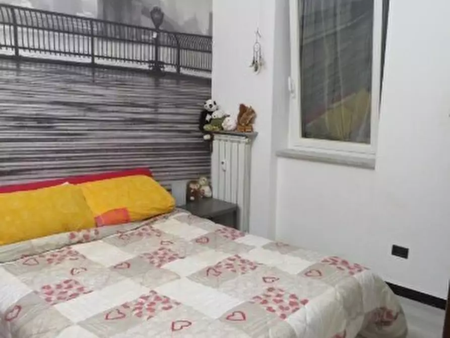 Immagine 6 di Pentalocale in vendita  in Via Antonio Sant'Elia 204/4 a Genova