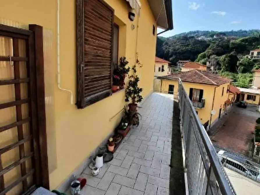 Immagine 4 di Pentalocale in vendita  in Via Cantarana 1 a La Spezia