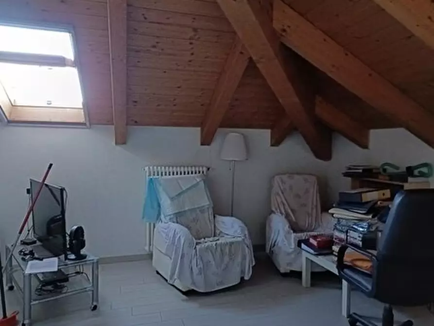 Immagine 8 di Pentalocale in vendita  in Via Rigolfo 13B a Trofarello