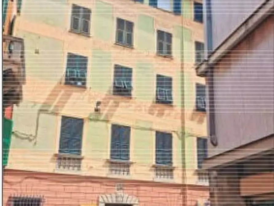 Immagine 1 di Pentalocale in vendita  in Via Giovanni Battista Campodonico 60 a Lavagna