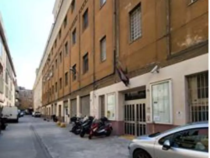 Immagine 1 di Magazzino in vendita  in Via Pasquale Pastorino 36 a Genova