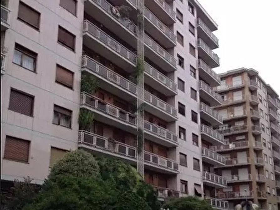 pentavano in vendita a Torino