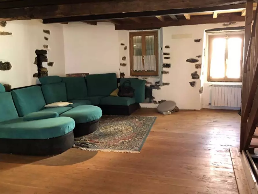 Immagine 4 di Villetta a schiera in vendita  in Frazione Vallebuona 7 a Lumarzo