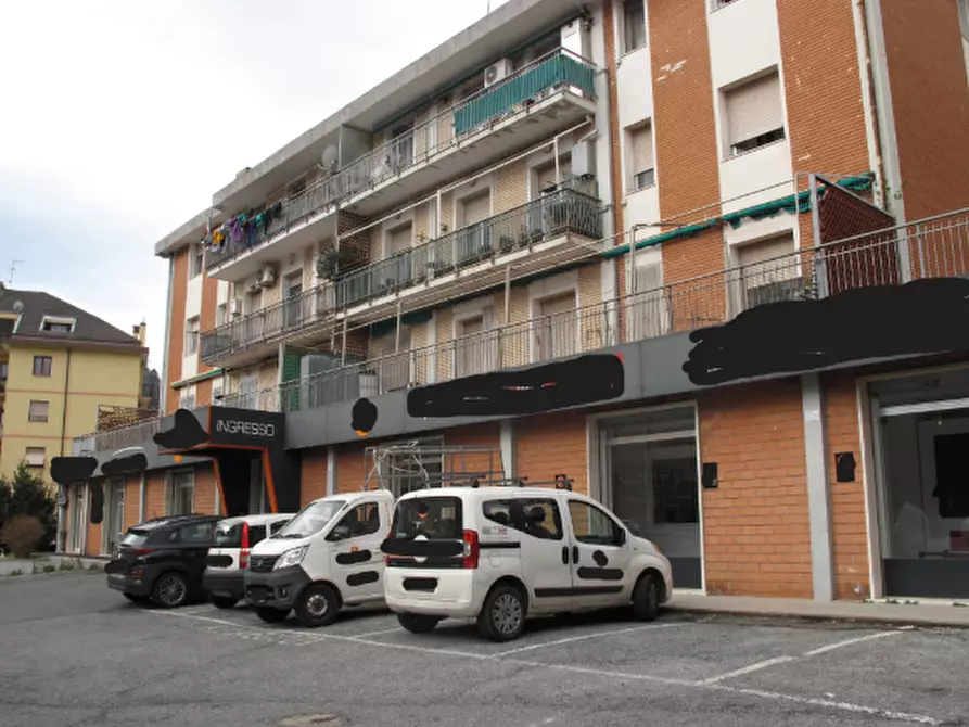 Immagine 7 di Locale commerciale in vendita  in Via Privata Don Mario Bordo 9 a Serra Riccò