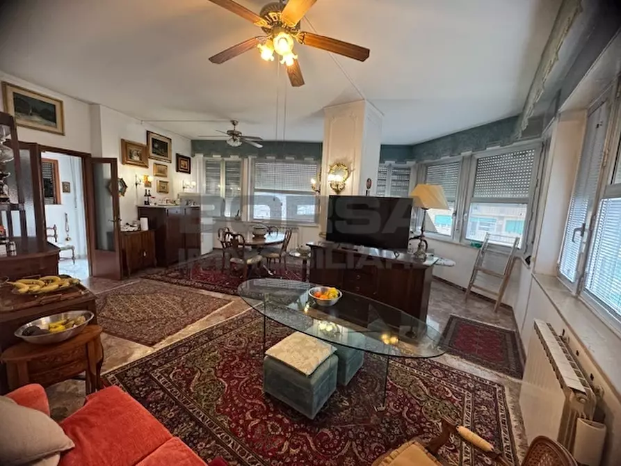 Immagine 25 di Appartamento in vendita  in Piazza Attias 48 a Livorno