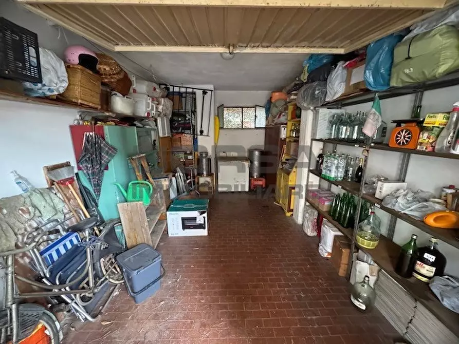 Immagine 28 di Pentalocale in vendita  in Via degli Scarronzoni 5 a Livorno