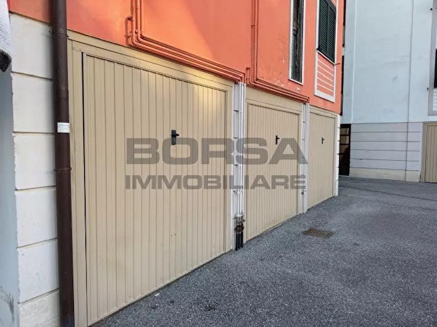 Immagine 26 di Quadrilocale in vendita  in Via Torretta 44 a Livorno