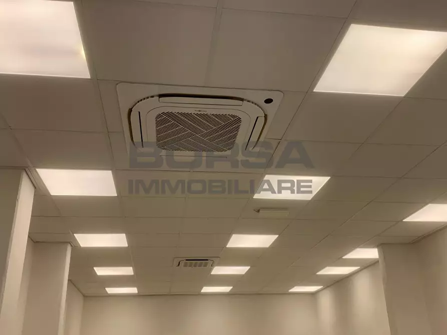 Immagine 14 di Capannone industriale in vendita  in Via Buontalenti 10 a Livorno