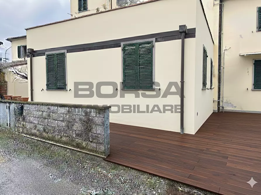 Immagine 19 di Quadrilocale in vendita  in Via Medaglie d'Oro della Resistenza 5a a Collesalvetti