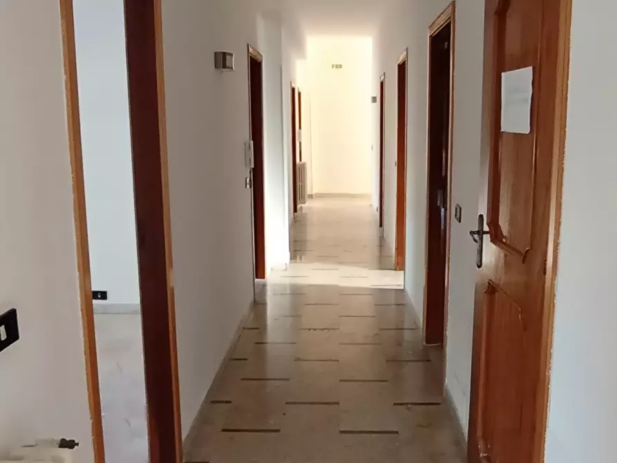 Immagine 10 di Pentalocale in affitto  a Ragusa