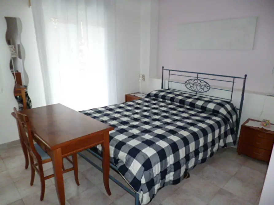 Immagine 6 di Quadrilocale in affitto  a Ragusa