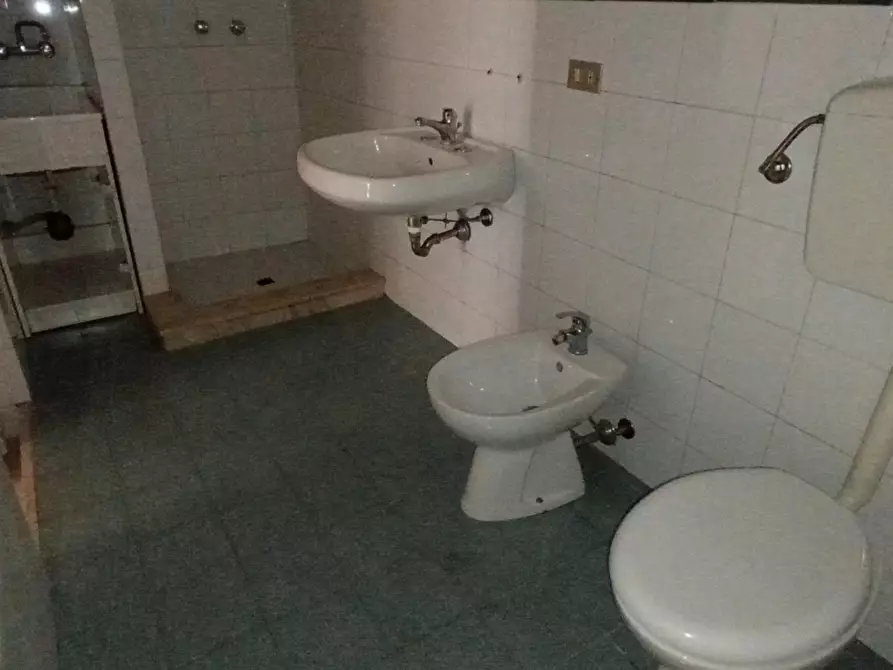 Immagine 15 di Quadrilocale in vendita  a Ragusa