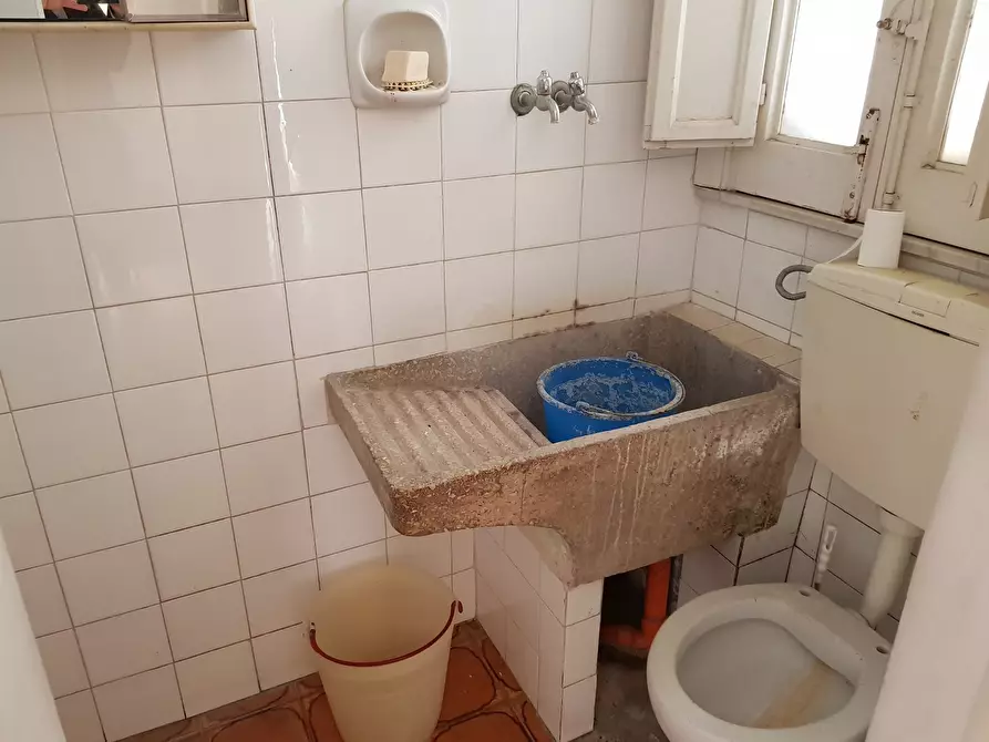 Immagine 12 di Casa indipendente in vendita  a Ragusa