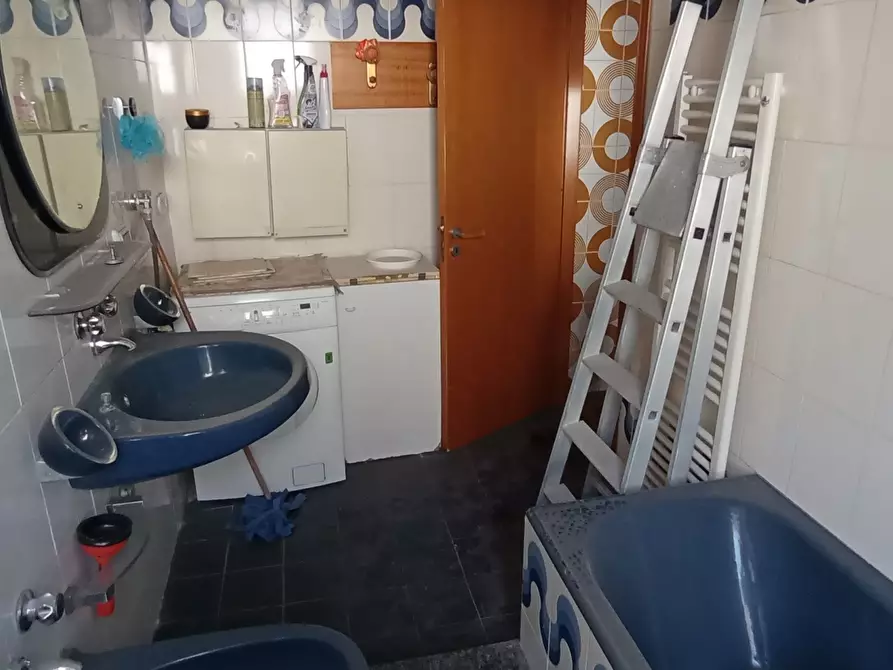 Immagine 10 di Trilocale in vendita  a Ragusa