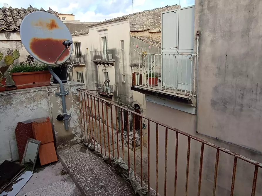 Immagine 9 di Casa indipendente in vendita  a Ragusa