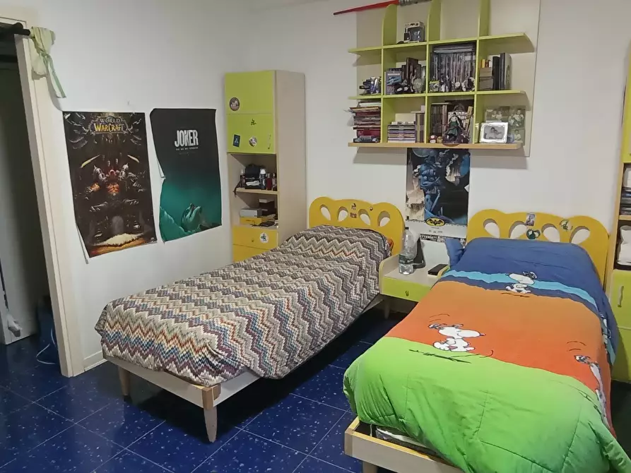 Immagine 15 di Pentalocale in vendita  a Ragusa