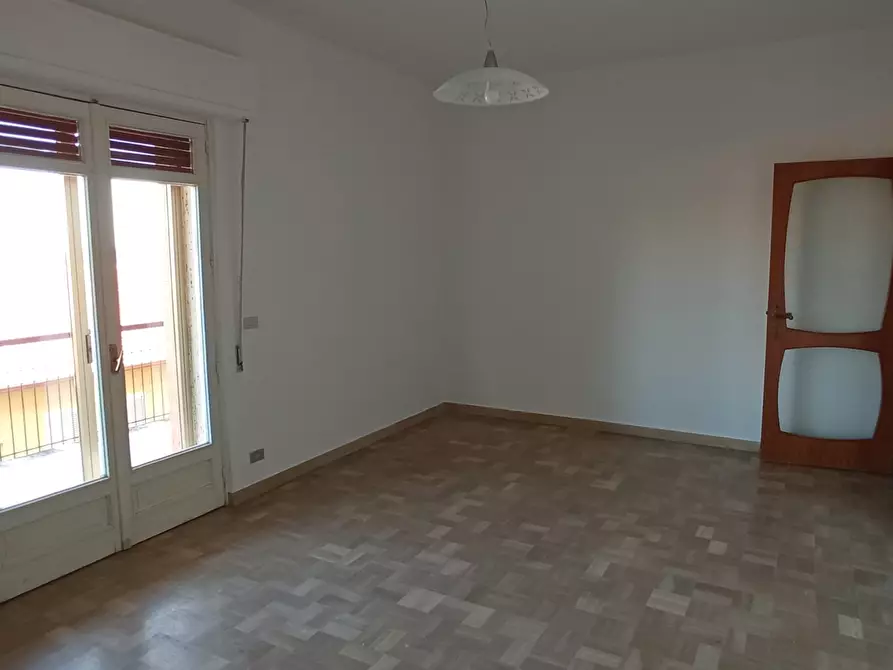Immagine 10 di Pentalocale in vendita  a Ragusa