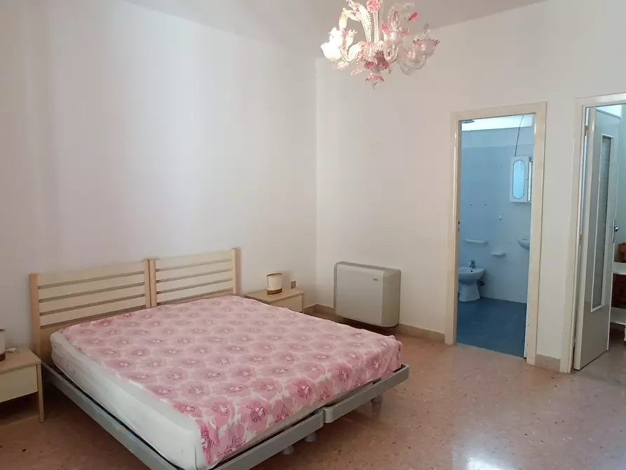 Immagine 8 di Casa indipendente in vendita  a Ragusa