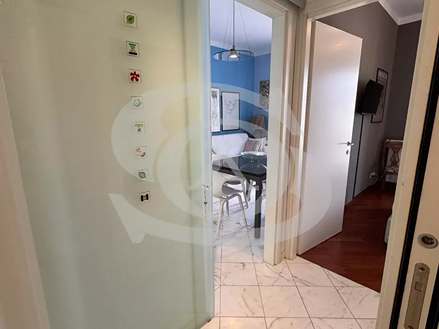 Immagine 37 di Bilocale in vendita  in Viale dei pepi 1 a Ospedaletti