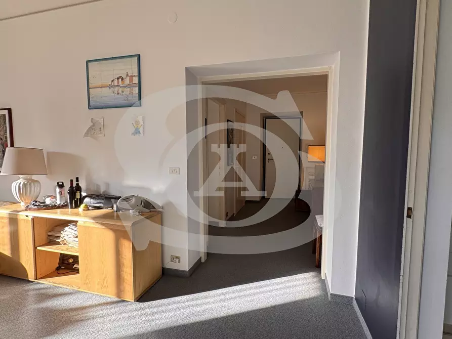 Immagine 9 di Quadrilocale in vendita  in Corso degli Inglesi 539 a San Remo