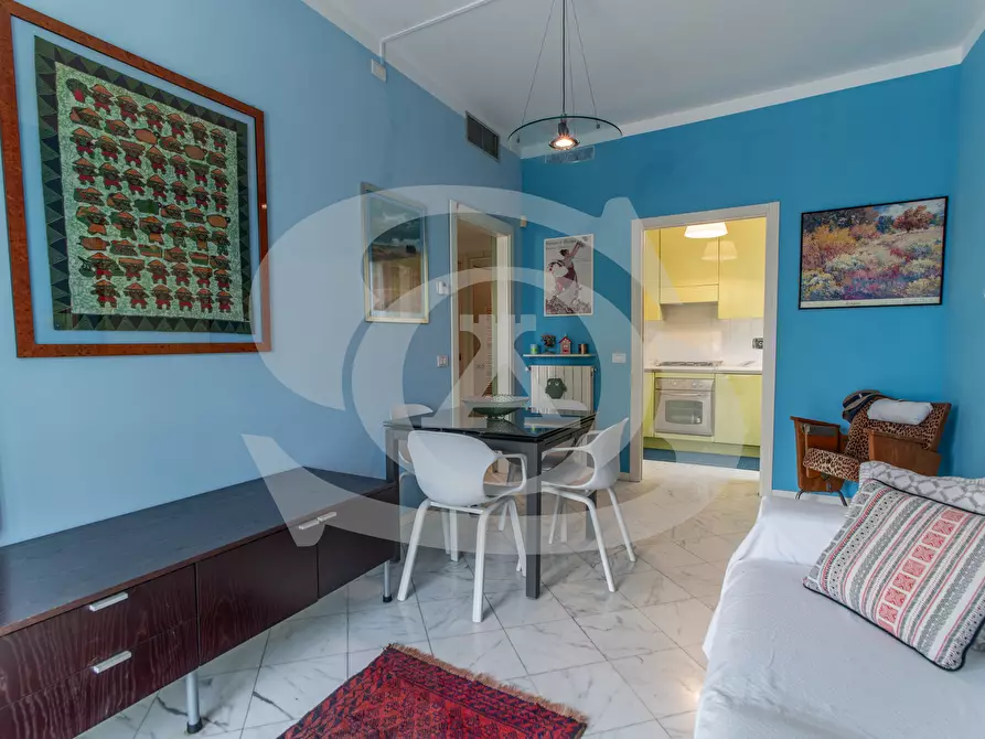 Immagine 11 di Bilocale in vendita  in Viale dei pepi 1 a Ospedaletti