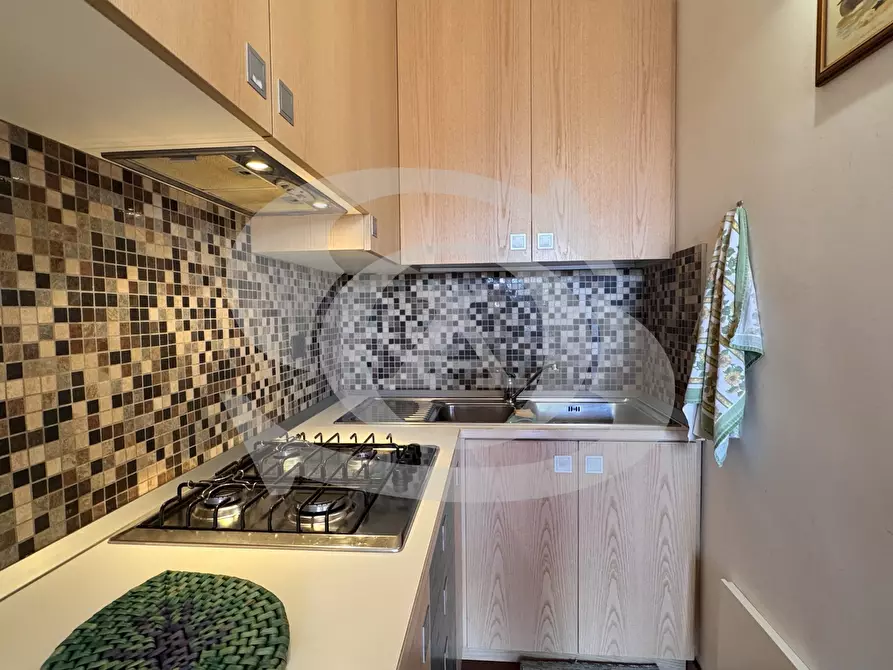 Immagine 17 di Monolocale in vendita  in Viale dei Pepi 13 a Ospedaletti