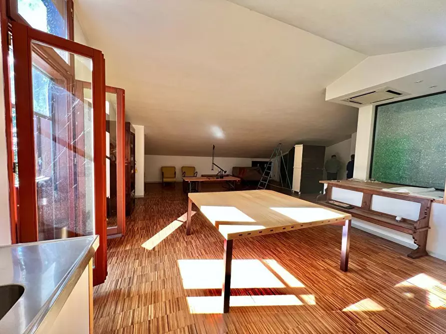 Immagine 23 di Villa in vendita  a Cesena