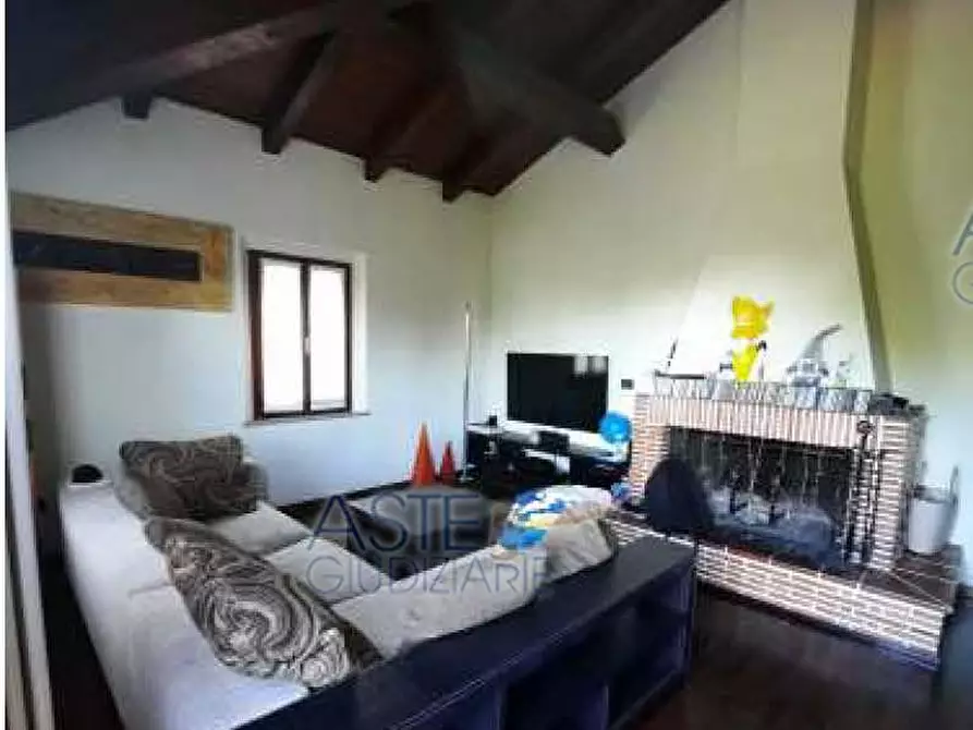 Immagine 5 di Casa trifamiliare in vendita  a Poggio Torriana