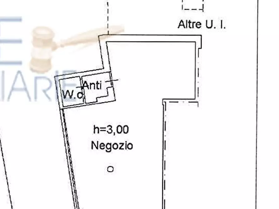 Immagine 4 di Locale commerciale in vendita  a Cattolica