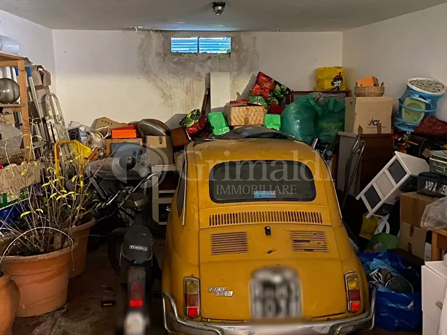 Immagine 8 di Garage in vendita  in VIA PEGASO 2 a Anzio