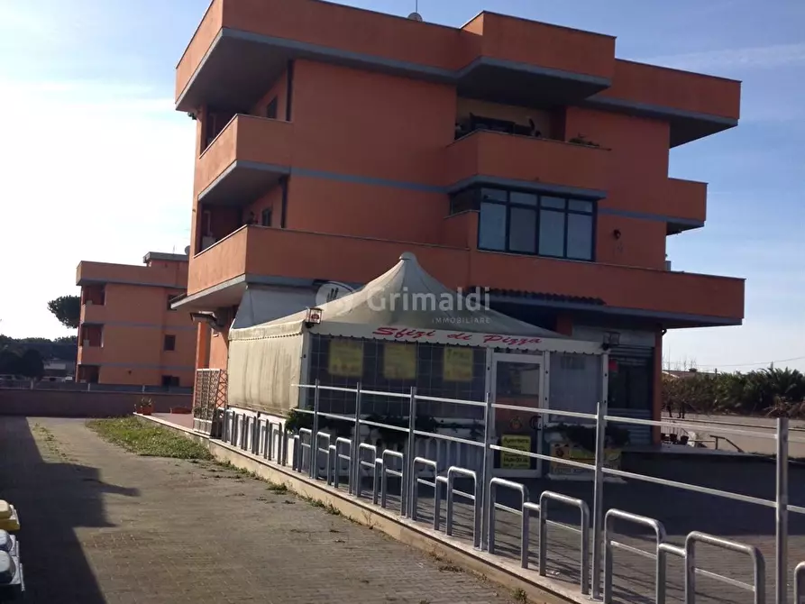 Immagine 6 di Bilocale in vendita  in VIA CAVALLO MORTO 54 a Anzio