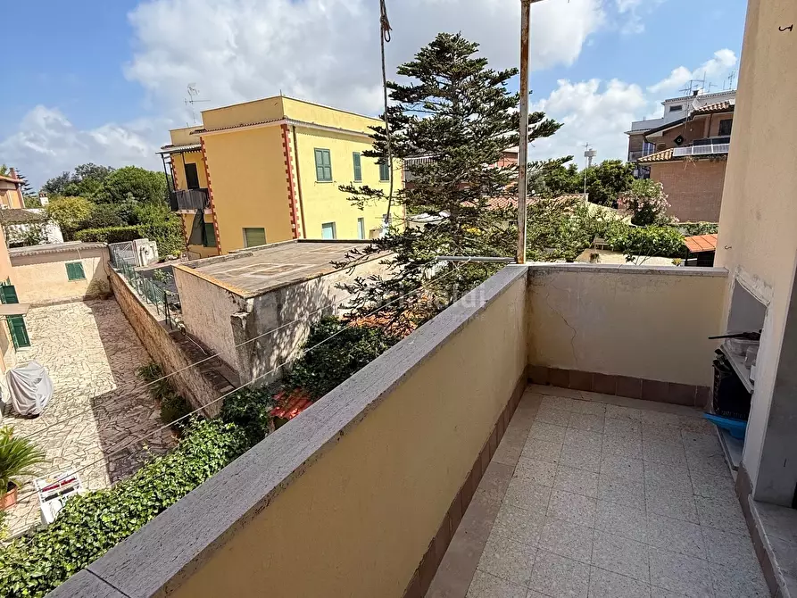 Immagine 19 di Trilocale in vendita  in Via Etruschi 2 a Anzio