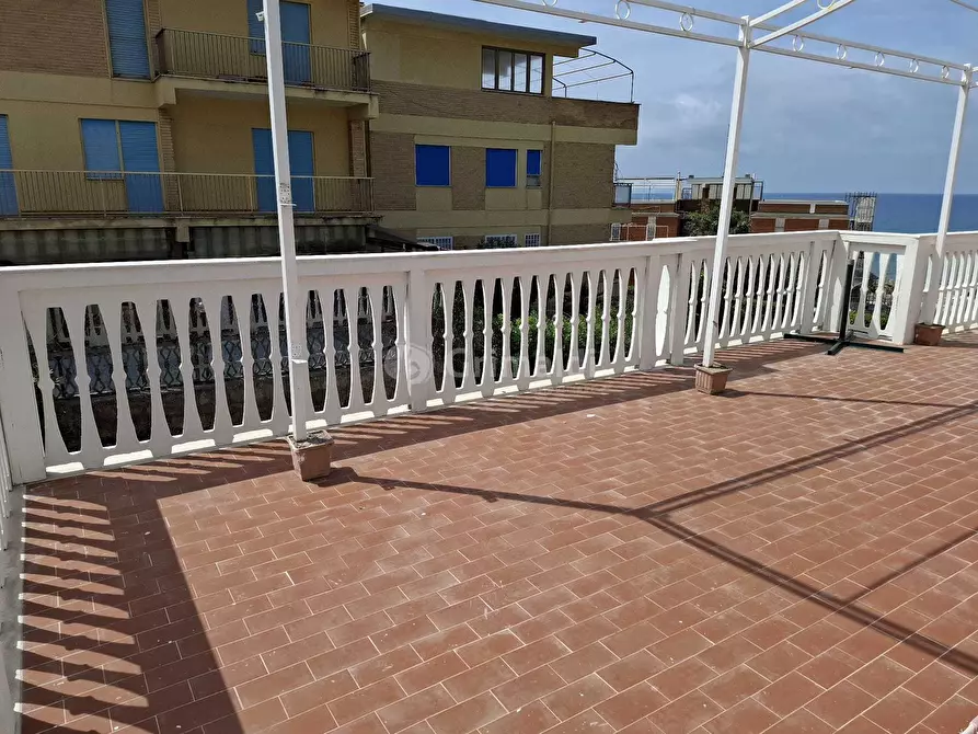 Immagine 2 di Attico in affitto  in Lungomare Enea 140 a Anzio