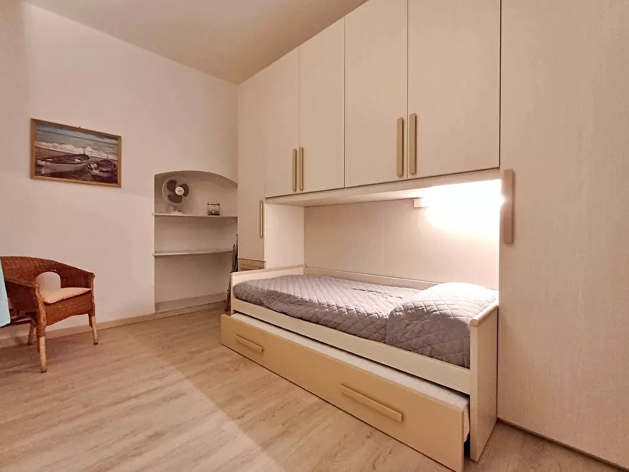 Immagine 12 di Trilocale in affitto  in Via Vincenzo Cappellini 22 a Sestri Levante