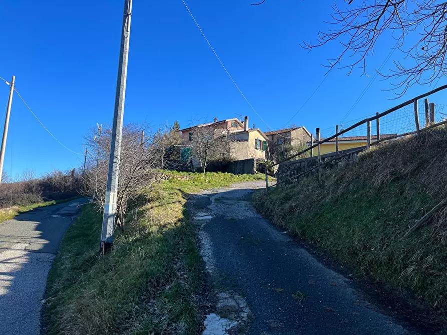 Immagine 24 di Bilocale in vendita  a Maissana