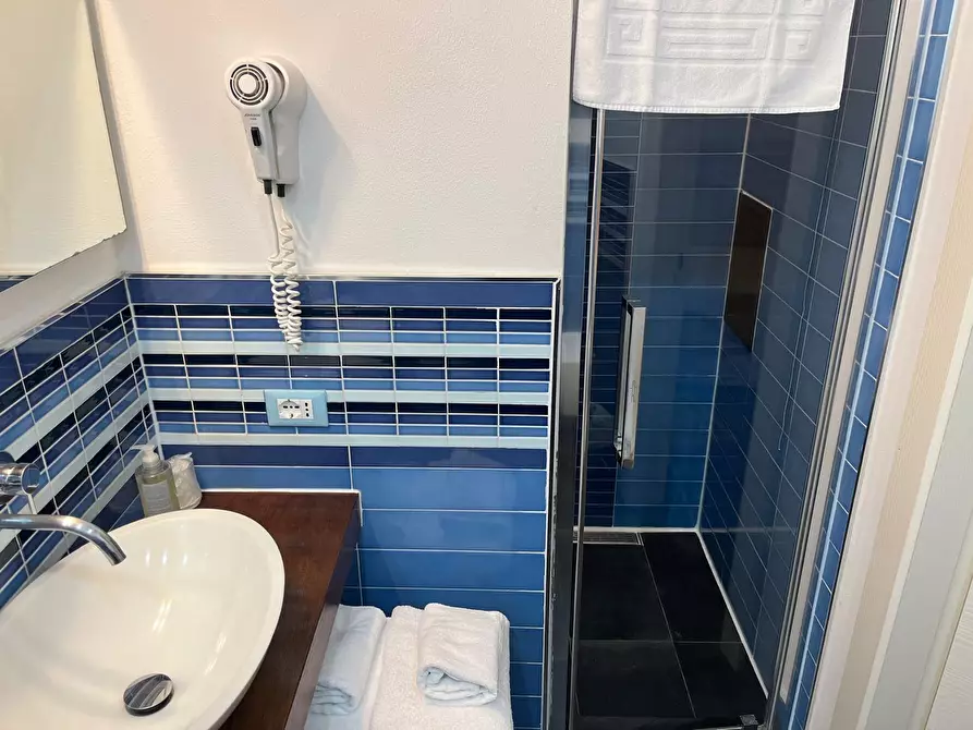 Immagine 8 di Affittacamere in vendita  in Via Padre Semeria 9 a Monterosso Al Mare