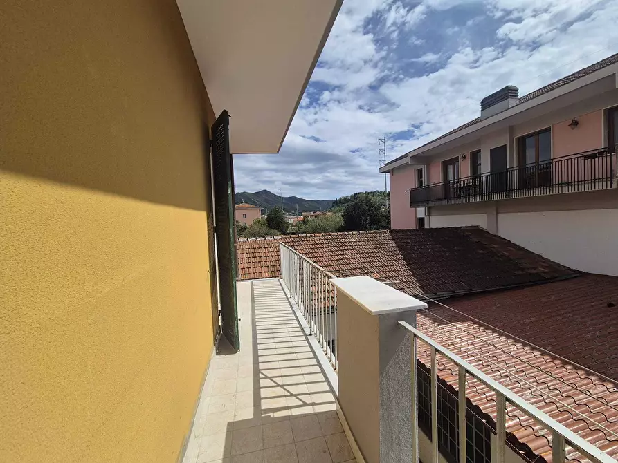 Immagine 12 di Bilocale in vendita  in Via Aurelia 16 a Sestri Levante
