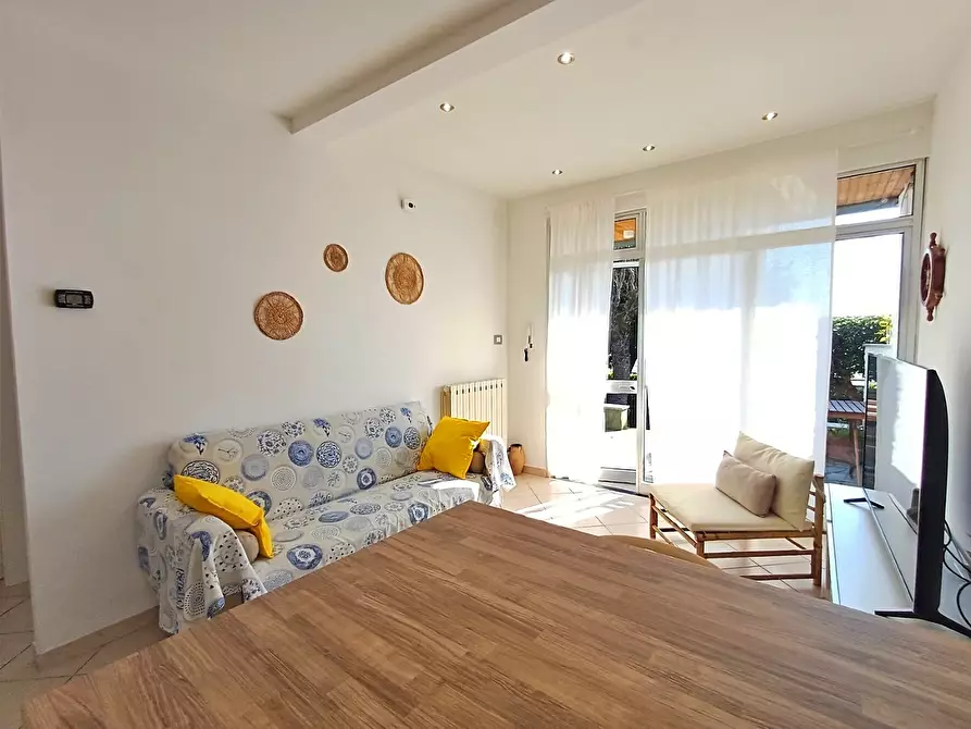 Immagine 11 di Trilocale in vendita  in Via Olanda 159 a Sestri Levante