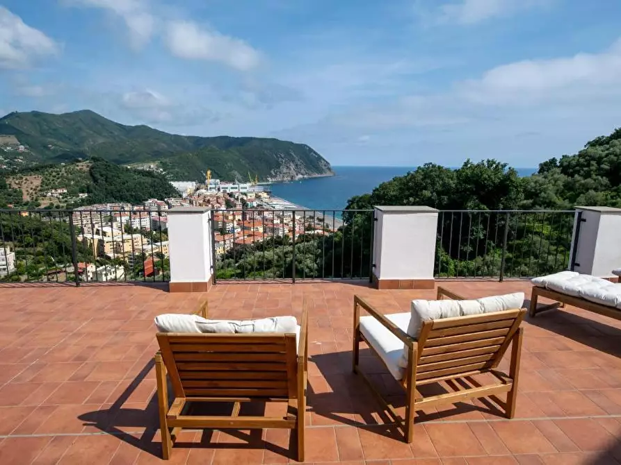 Immagine 31 di Appartamento in vendita  in Via Villa Ginestra 23 a Sestri Levante