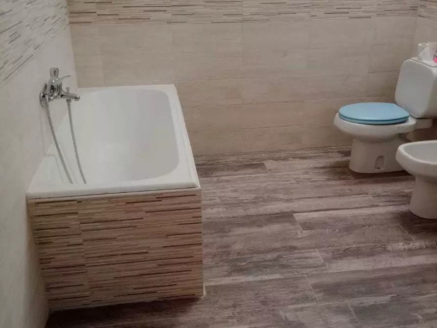 Immagine 10 di Villa in vendita  a Borghetto Di Vara