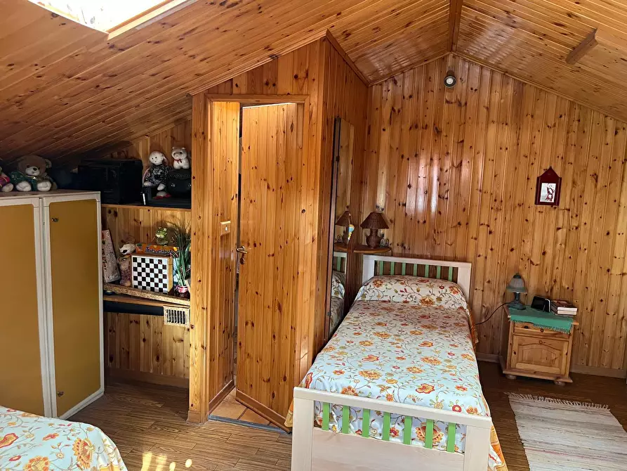 Immagine 6 di Bilocale in vendita  in Villaggio la Crocetta Tavarone 6 a Maissana