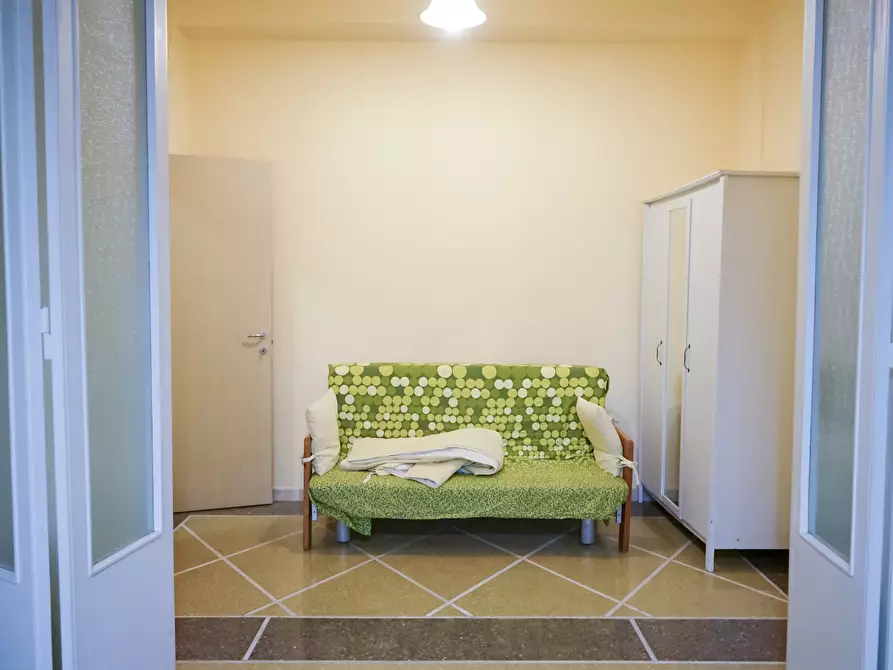 Immagine 6 di Pentalocale in vendita  a Livorno