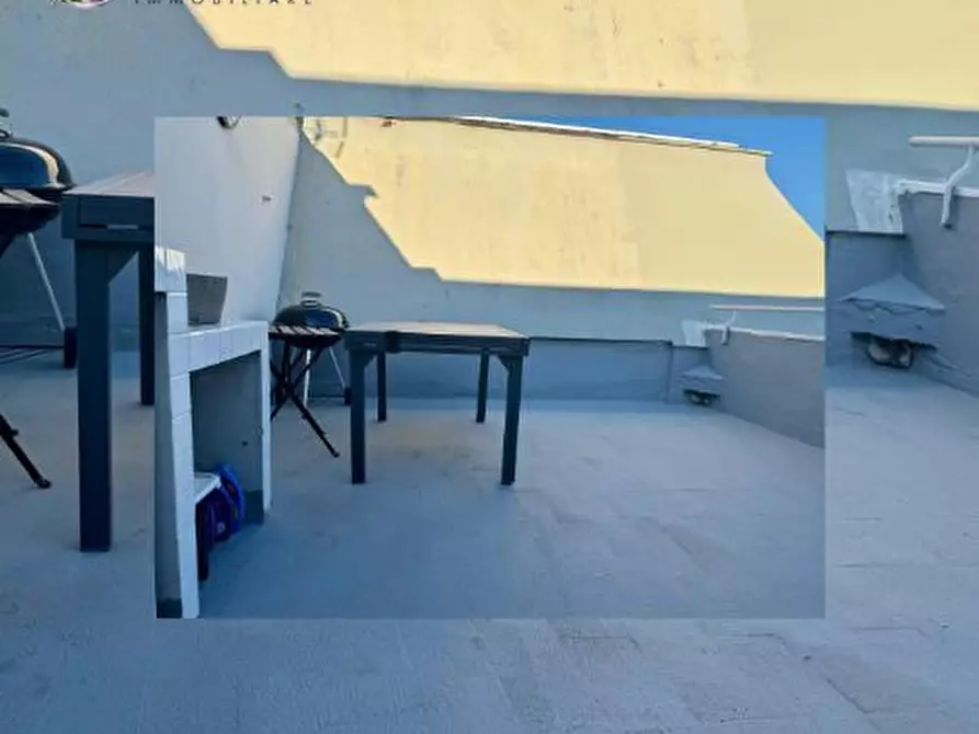 Immagine 22 di Attico in vendita  a Livorno