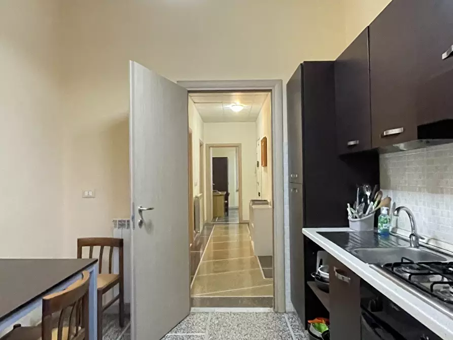 Immagine 21 di Pentalocale in vendita  a Livorno